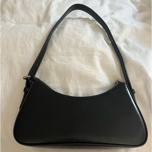 Black Handbag - Picture 2 of 4